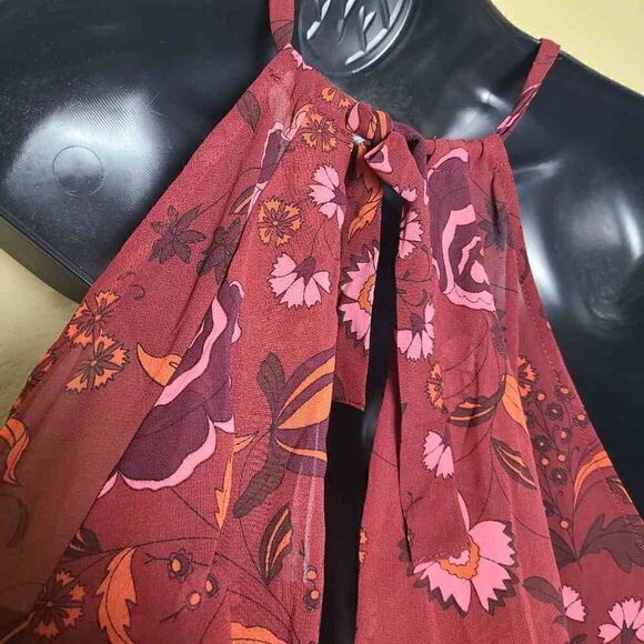 NWT BB Dakota Floral Halter Top - Picture 7 of 9